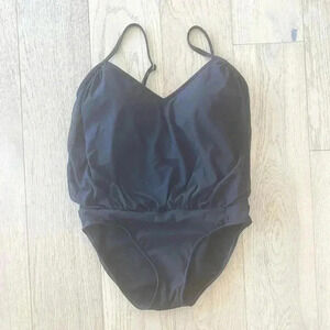 Shape fx one piece swimsuit black size 8